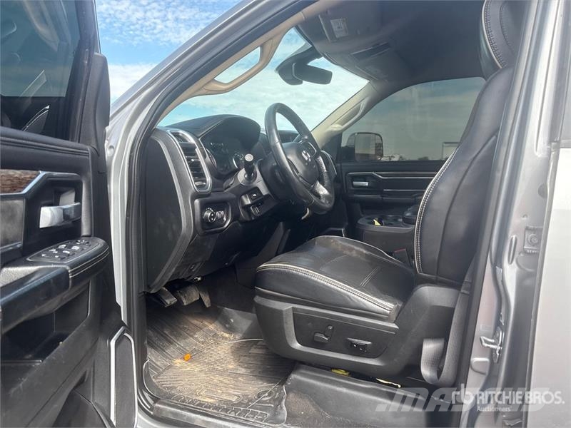 RAM 2500 Laramie 4x4 Crew Cab Pickup Άλλα Vans