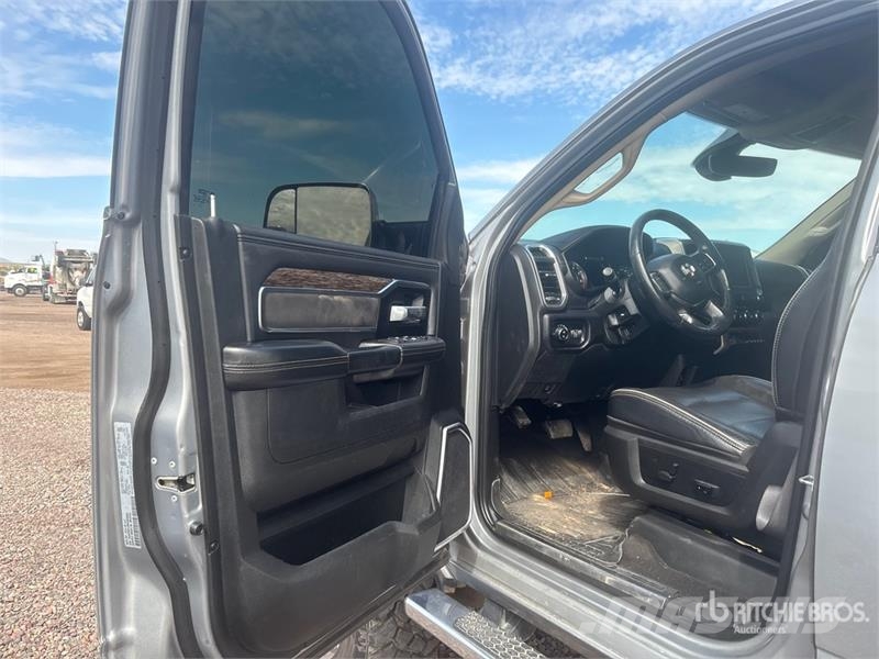 RAM 2500 Laramie 4x4 Crew Cab Pickup Άλλα Vans