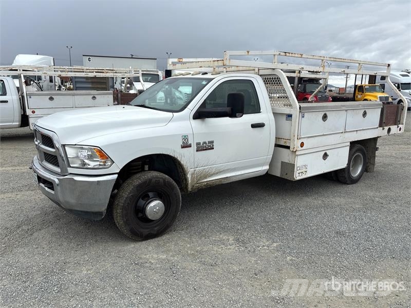 RAM 3500 4x2 Flatbed Truck Lava-kuorma-autot