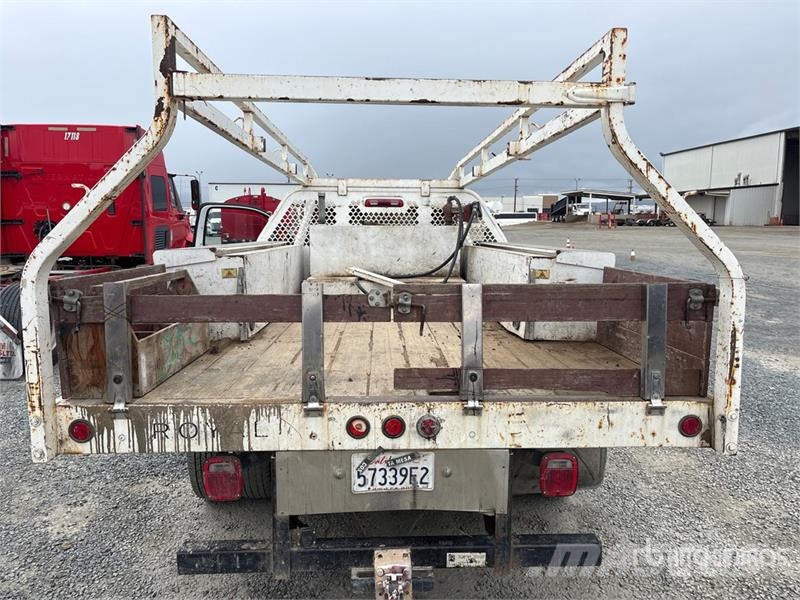 RAM 3500 4x2 Flatbed Truck Lava-kuorma-autot