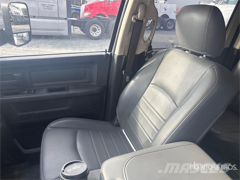 RAM 3500 4x4 Crew Cab Pickup Ostalo