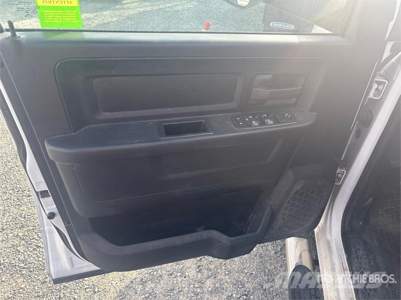 RAM 3500 4x4 Crew Cab Pickup Ostalo