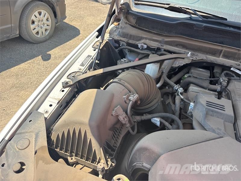 RAM 3500 4x4 Crew Cab Cab and Chassis Cabine si interior