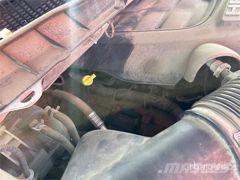 RAM 3500 4x4 Crew Cab Utility Truck Пікапи / Бічне розвантаження