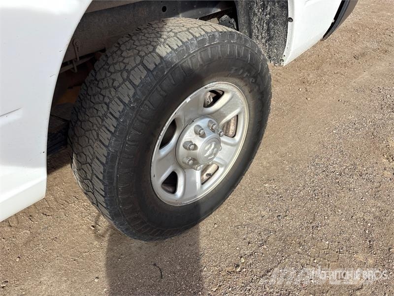 RAM 3500 4x4 Crew Cab Pickup 其他