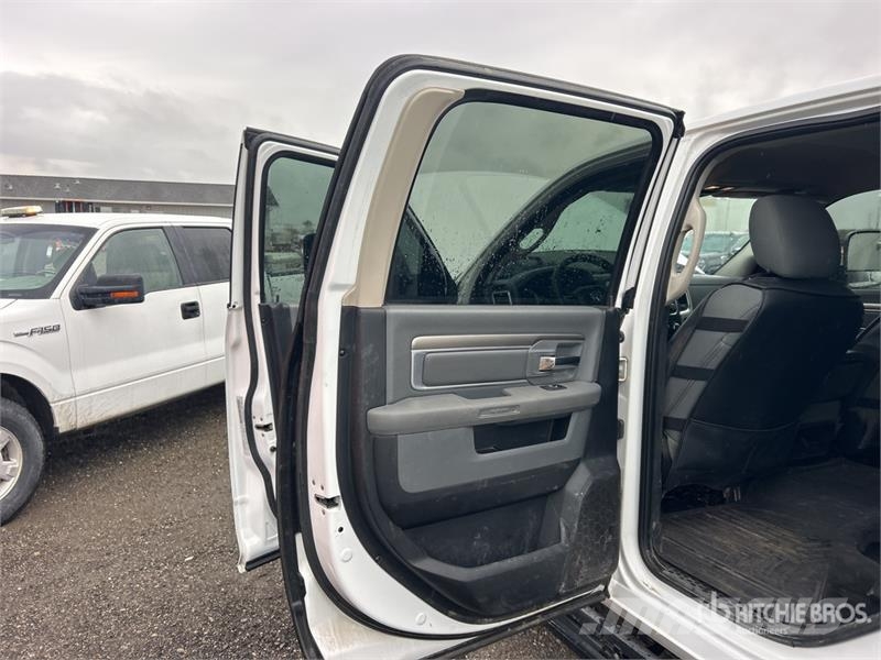 RAM 3500 4x4 Crew Cab Pickup Otras furgonetas