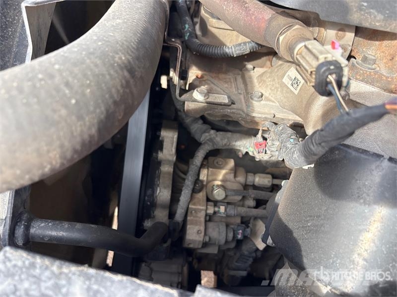 RAM 3500 4x4 Crew Cab Pickup 其他