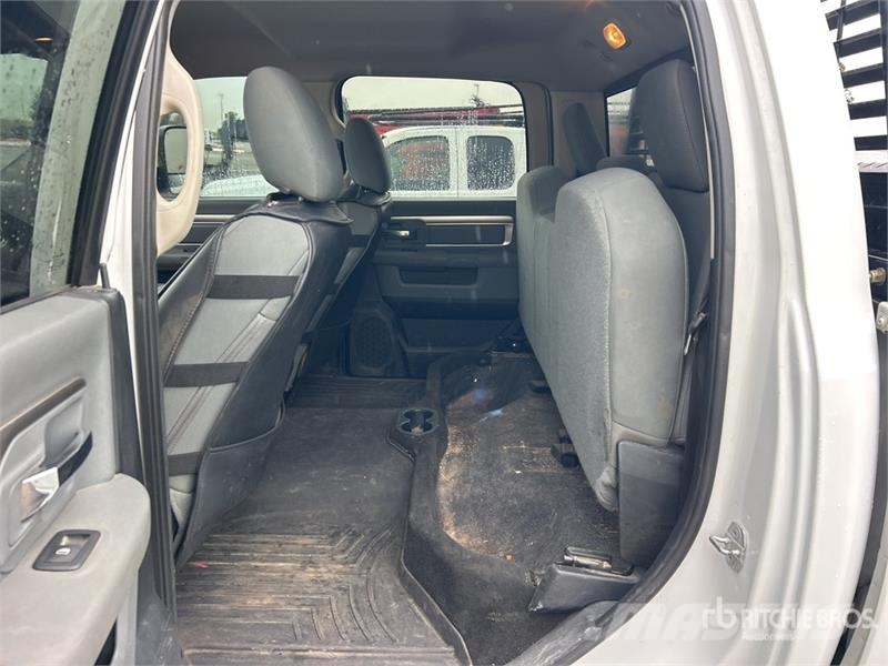 RAM 3500 4x4 Crew Cab Pickup Otras furgonetas