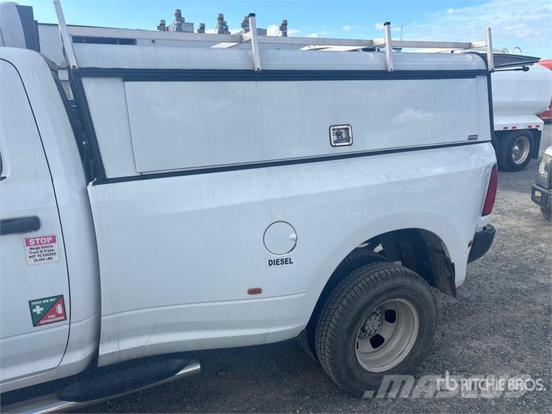 RAM 3500 4x4 Crew Cab Pickup Ostalo