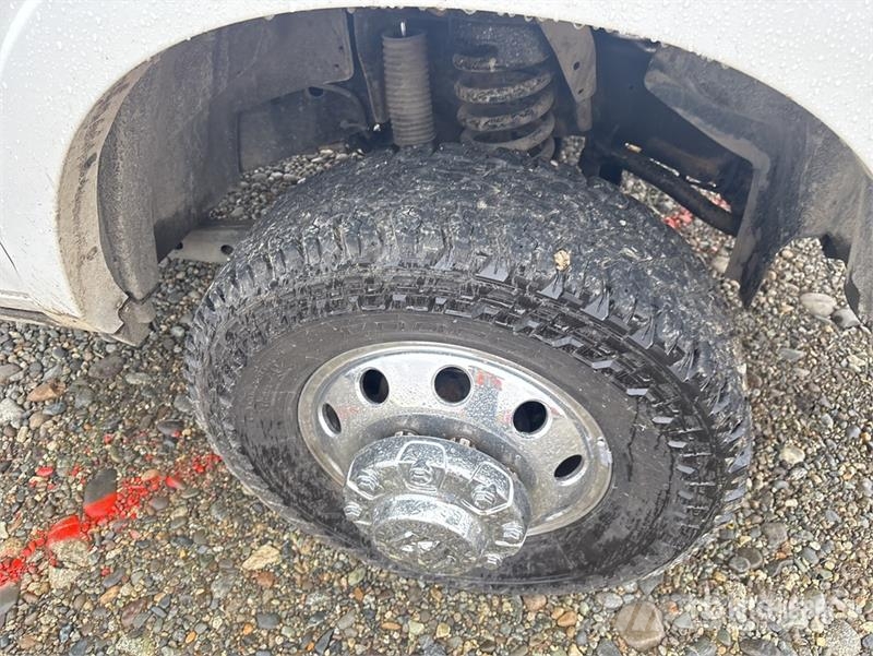 RAM 3500 Laramie 4x4 Crew Cab Pickup أخرى