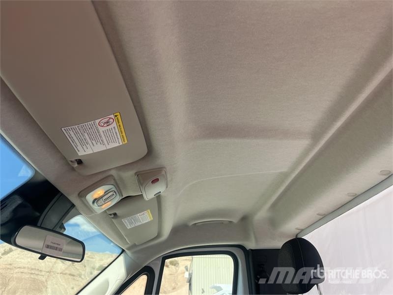 RAM 3500 Promaster Cutaway 4x2 Cab and Chassis Cabine e interni
