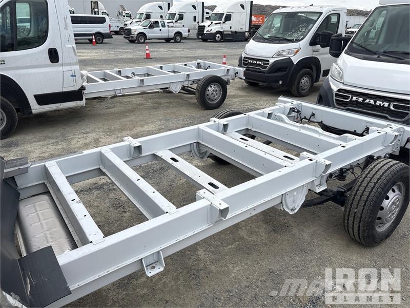RAM 3500 Promaster Cutaway 4x2 Cab and Chassis (Unused Cabine si interior