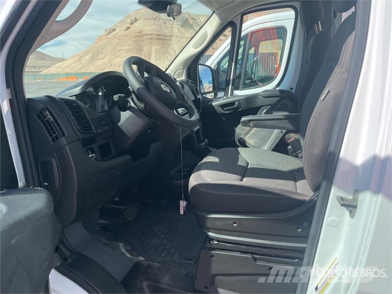 RAM 3500 Promaster Cutaway 4x2 Cab and Chassis Cabine en interieur