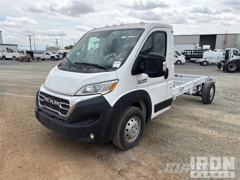 RAM 3500 Promaster Cutaway 4x2 Cab and Chassis (Unused Cabine si interior