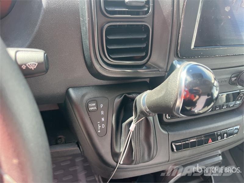 RAM 3500 Promaster Cutaway 4x2 Cab and Chassis Cabine en interieur