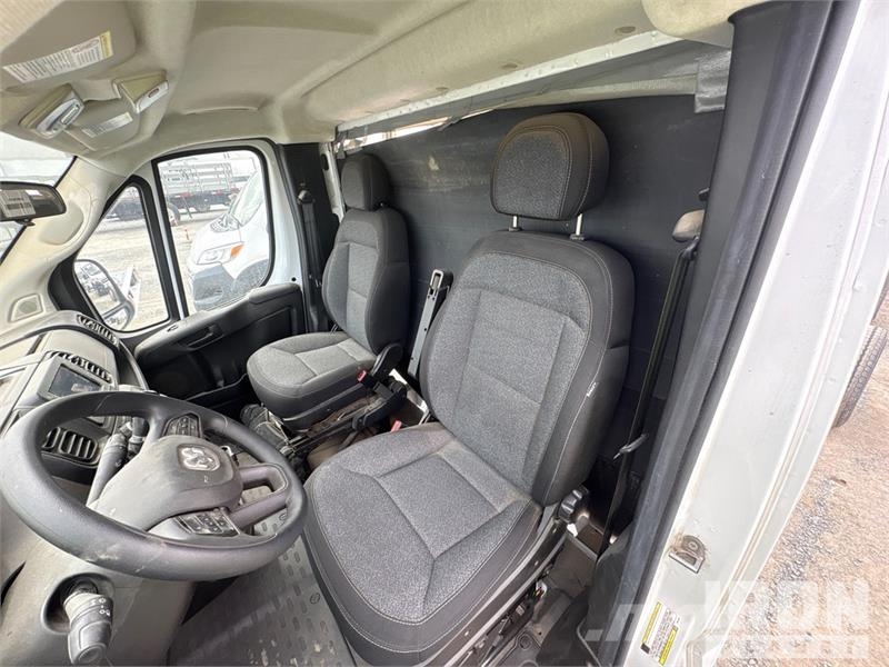 RAM 3500 Promaster Cutaway 4x2 Cab and Chassis (Unused Cabine si interior