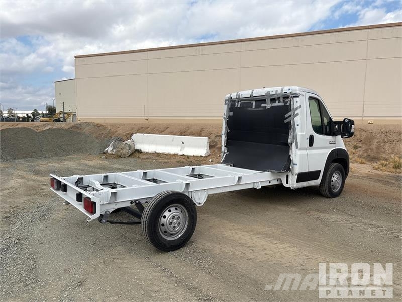 RAM 3500 Promaster Cutaway 4x2 Cab and Chassis (Unused Cabine si interior