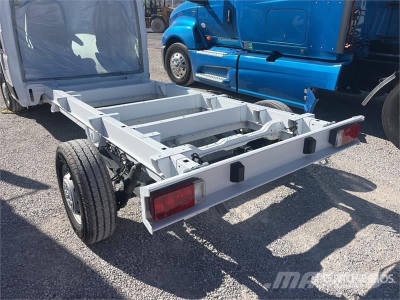 RAM 3500 Promaster Cutaway 4x2 Cab and Chassis (Unused Cabine en interieur