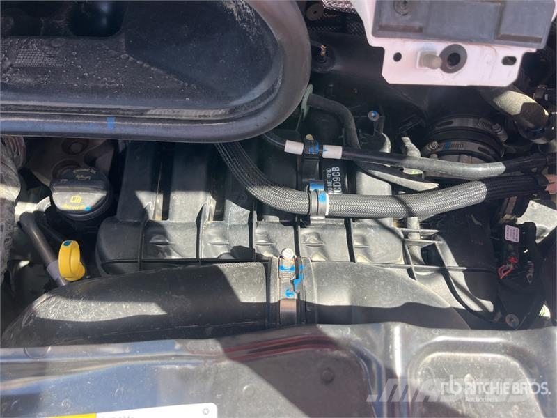 RAM 3500 Promaster Cutaway Road master 4x2 Cab and Cha Cabine e interni