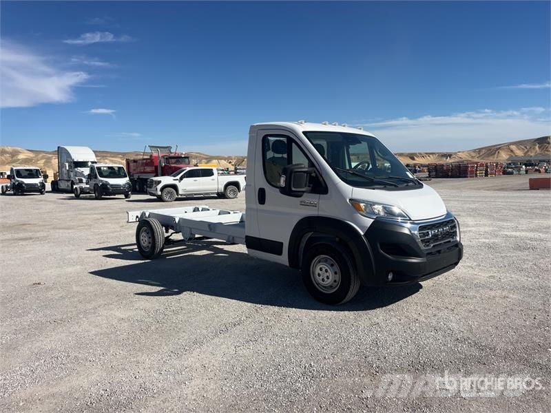 RAM 3500 Promaster Cutaway 4x2 Cab and Chassis (Unused Cabine en interieur