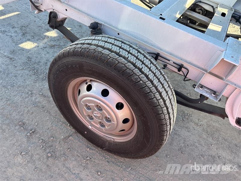 RAM 3500 Promaster Cutaway 4x2 Cab and Chassis Kabine i unutrašnjost