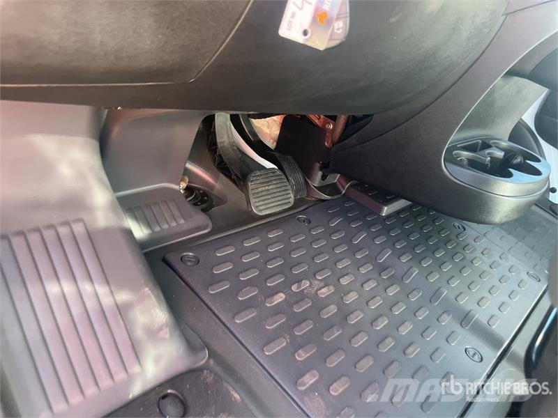 RAM 3500 Promaster Cutaway 4x2 Cab and Chassis (Unused Cabine en interieur