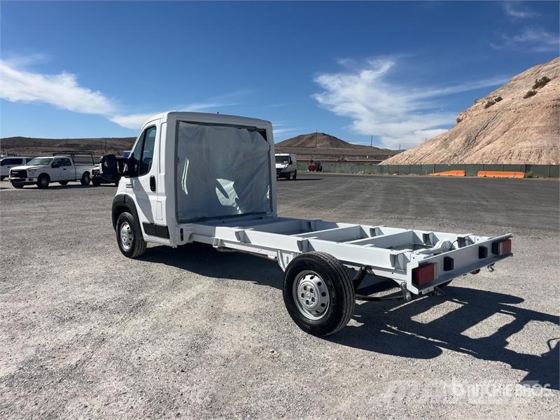 RAM 3500 Promaster Cutaway 4x2 Cab and Chassis (Unused Cabine en interieur