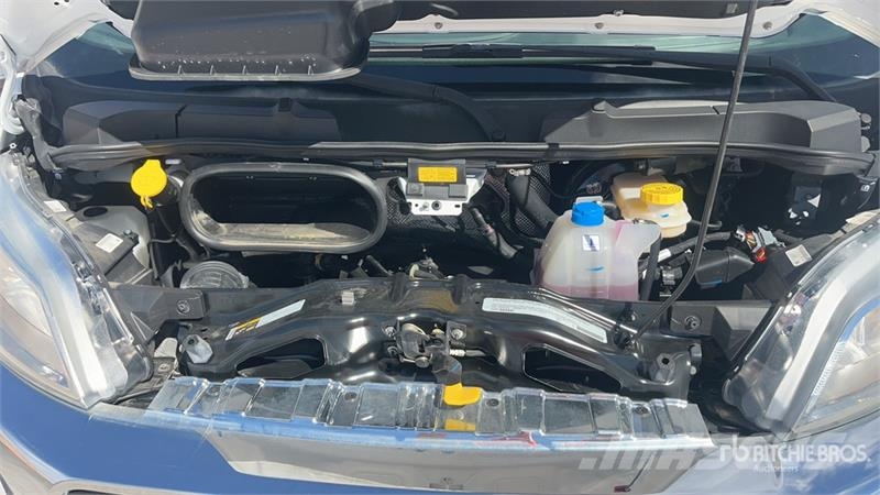 RAM 3500 Promaster Cutaway 4x2 Cab and Chassis Cabine en interieur
