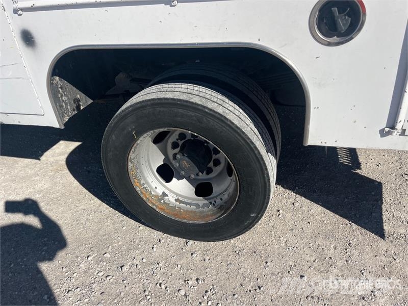 RAM 4500 Vieglais kravas automobilis/izkraušana no sāniem