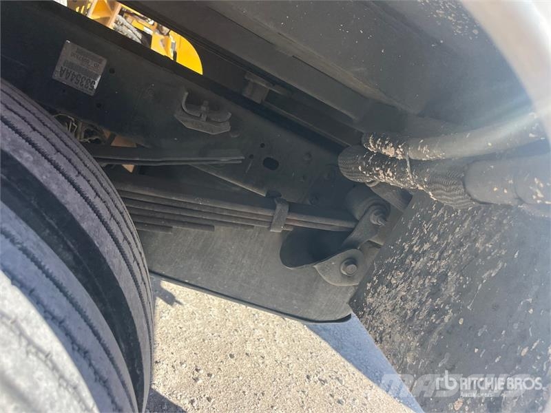 RAM 4500 Vieglais kravas automobilis/izkraušana no sāniem