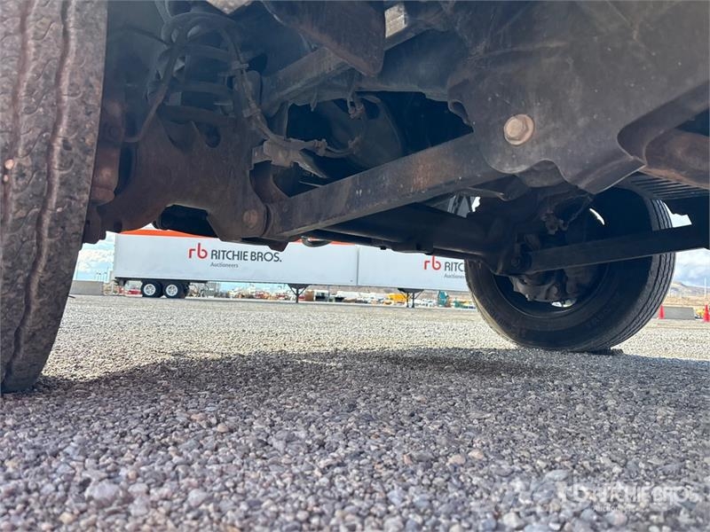 RAM 4500 Caja abierta/laterales abatibles