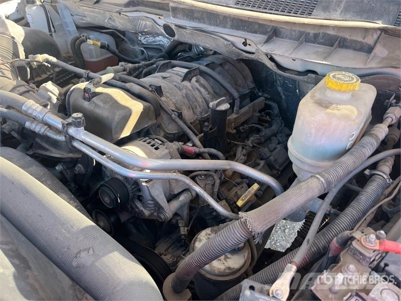 RAM 4500 Vieglais kravas automobilis/izkraušana no sāniem
