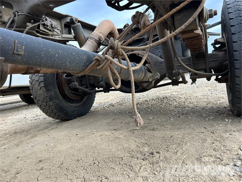 RAM 4500 4x4 Cab and Chassis (Inoperable) Cabine si interior