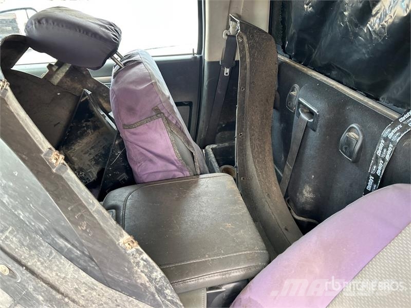 RAM 4500 4x4 Cab and Chassis (Inoperable) Cabine si interior