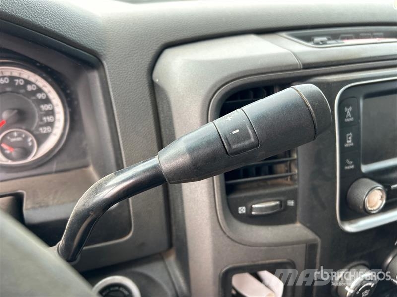 RAM 4500 4x4 Cab and Chassis (Inoperable) Cabine si interior