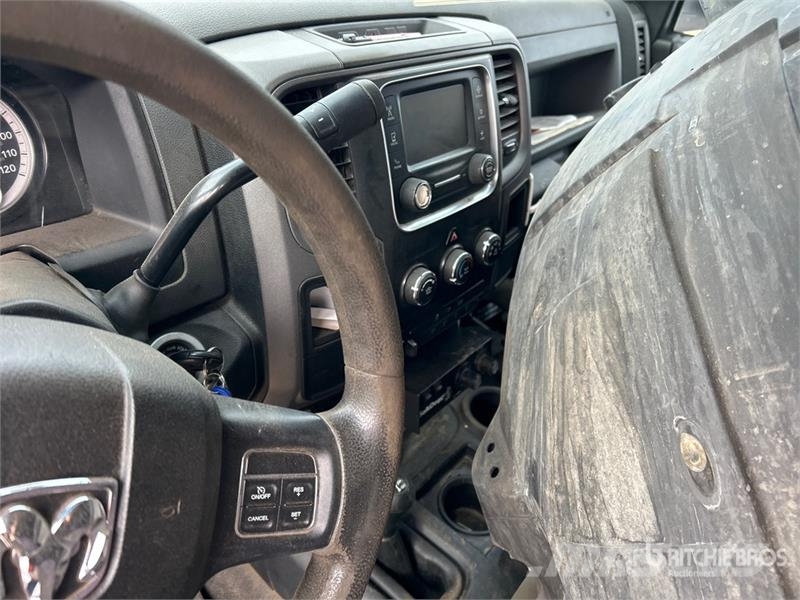RAM 4500 4x4 Cab and Chassis (Inoperable) Cabine si interior