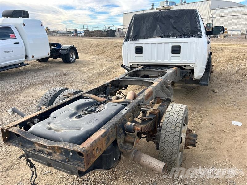 RAM 4500 4x4 Cab and Chassis (Inoperable) Cabine si interior
