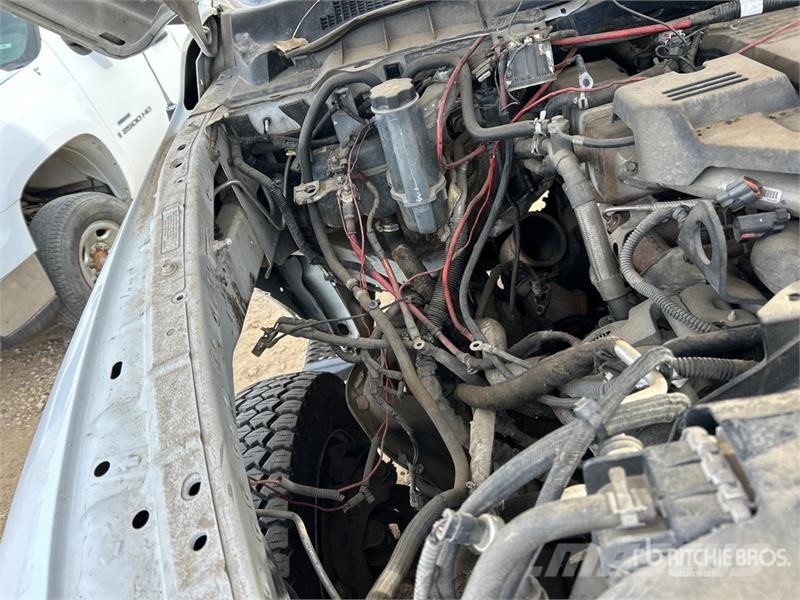 RAM 4500 4x4 Cab and Chassis (Inoperable) Cabine si interior