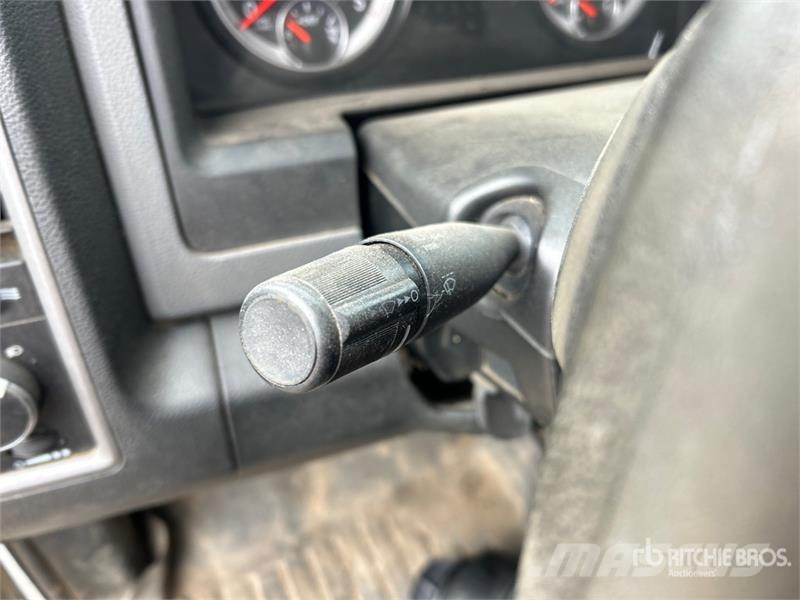 RAM 4500 4x4 Cab and Chassis (Inoperable) Cabine si interior