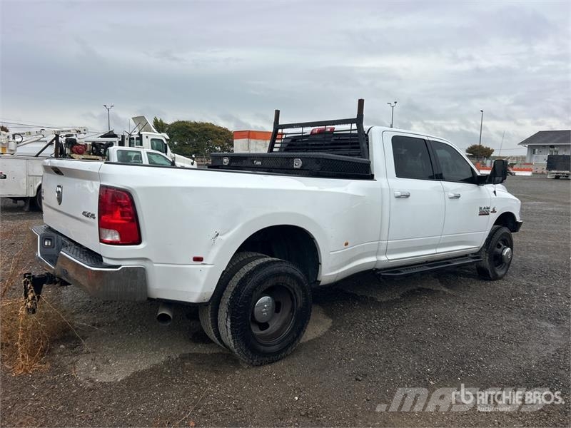 RAM 4x4 Crew Cab Pickup Andere Transporter