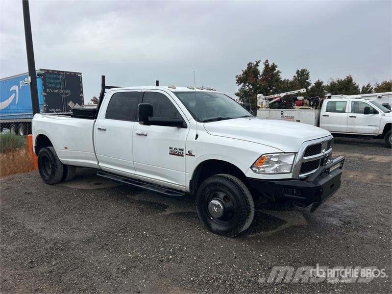 RAM 4x4 Crew Cab Pickup Andere Transporter