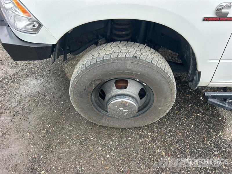 RAM 4x4 Crew Cab Pickup Andere Transporter