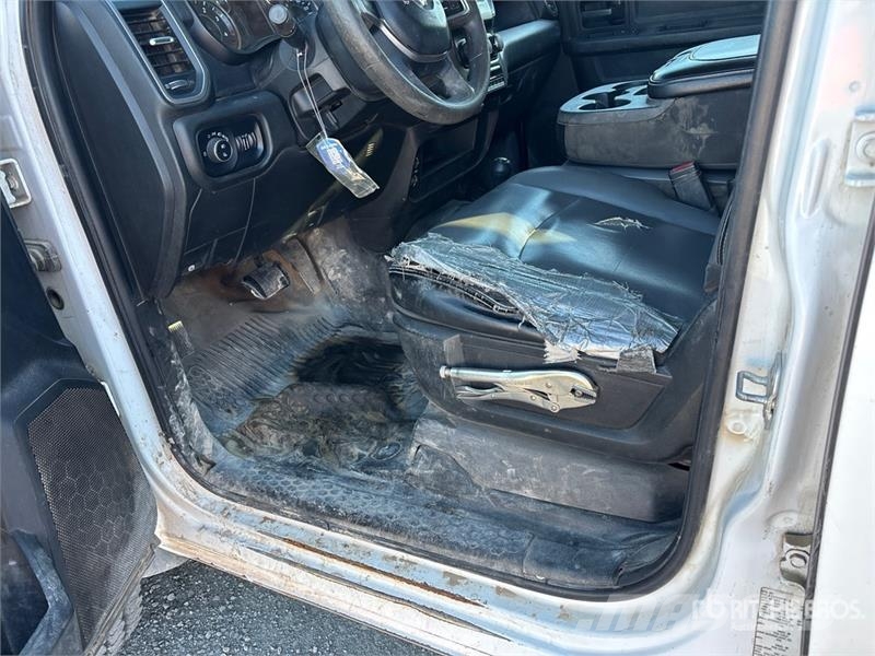 RAM 5500 Camioane platforma/prelata