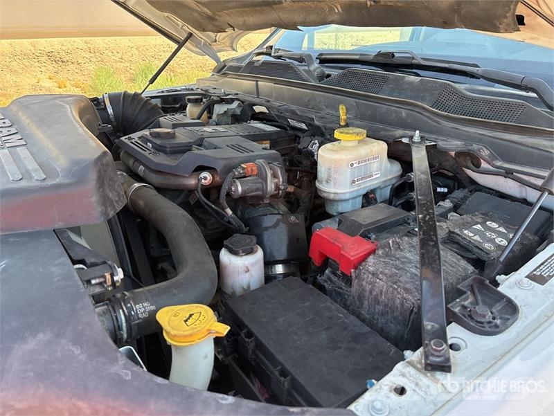 RAM 5500 Umpikorikuorma-autot