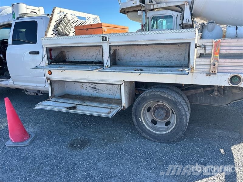 RAM 5500 Camioane platforma/prelata