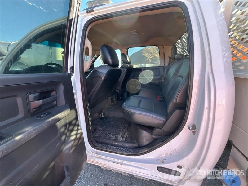 RAM 5500 Camioane platforma/prelata