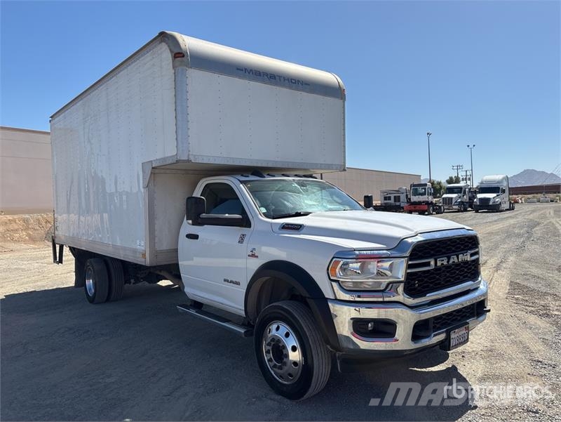 RAM 5500 Umpikorikuorma-autot
