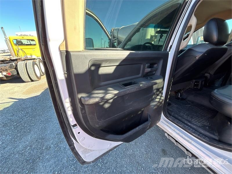 RAM 5500 Camioane platforma/prelata