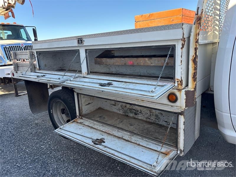 RAM 5500 Camioane platforma/prelata