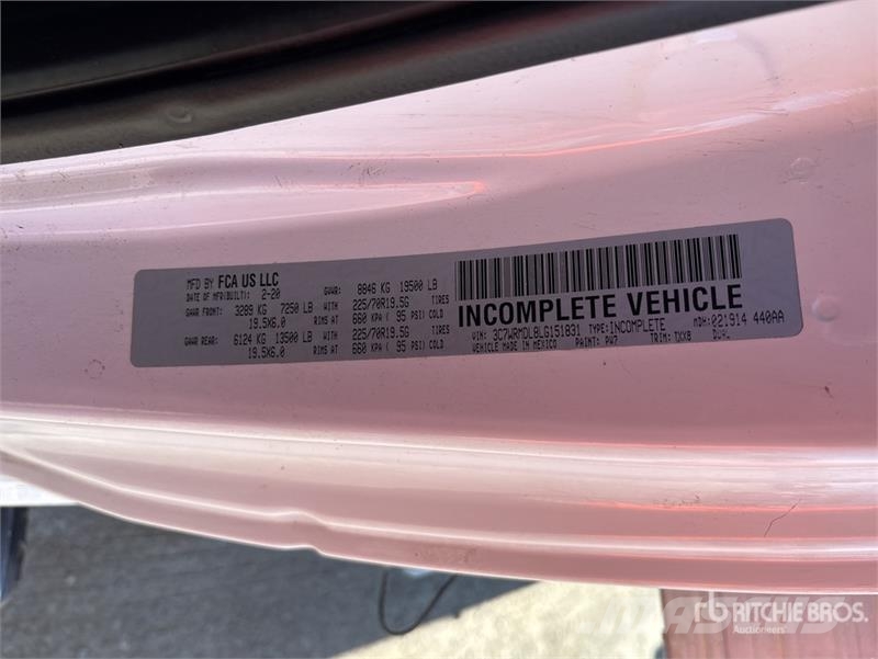 RAM 5500 Umpikorikuorma-autot